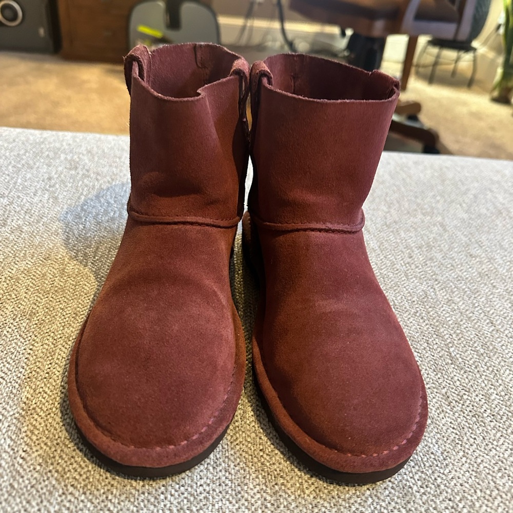 UGG Women's Ankle Boots in Burgundy